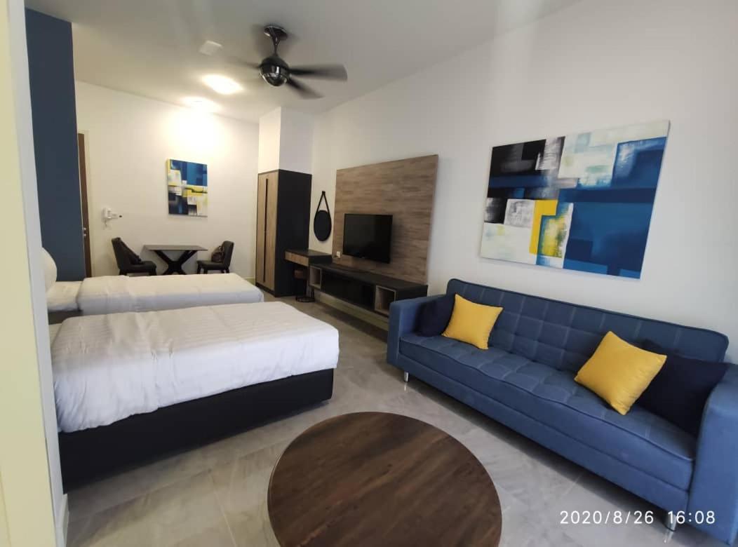 Homestay Shah Rizki At Imperio With Swimming Pool Muslim Friendly Malacca Exterior foto